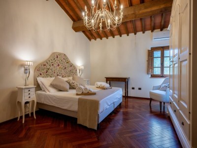 Holiday house Villa in Tuscany with Pool and Olive Grove - Features photo 26