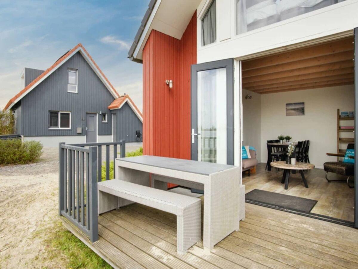 Holiday park Ferienhaus mit Garten in der Nähe von Tjeukermeer - Outdoor photo 4