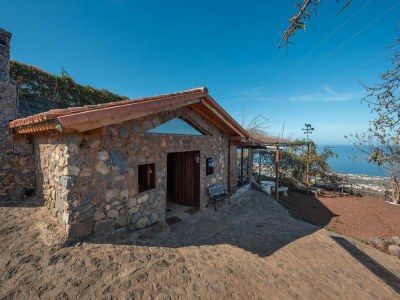 Cottage Holiday Home in Tenerife with Private Garden in Tenerife North - Cottage