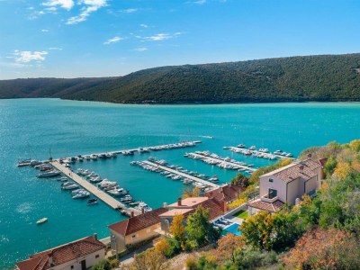 Holiday house Casa Mia near the sea with a stunning view in Trget - Holiday house