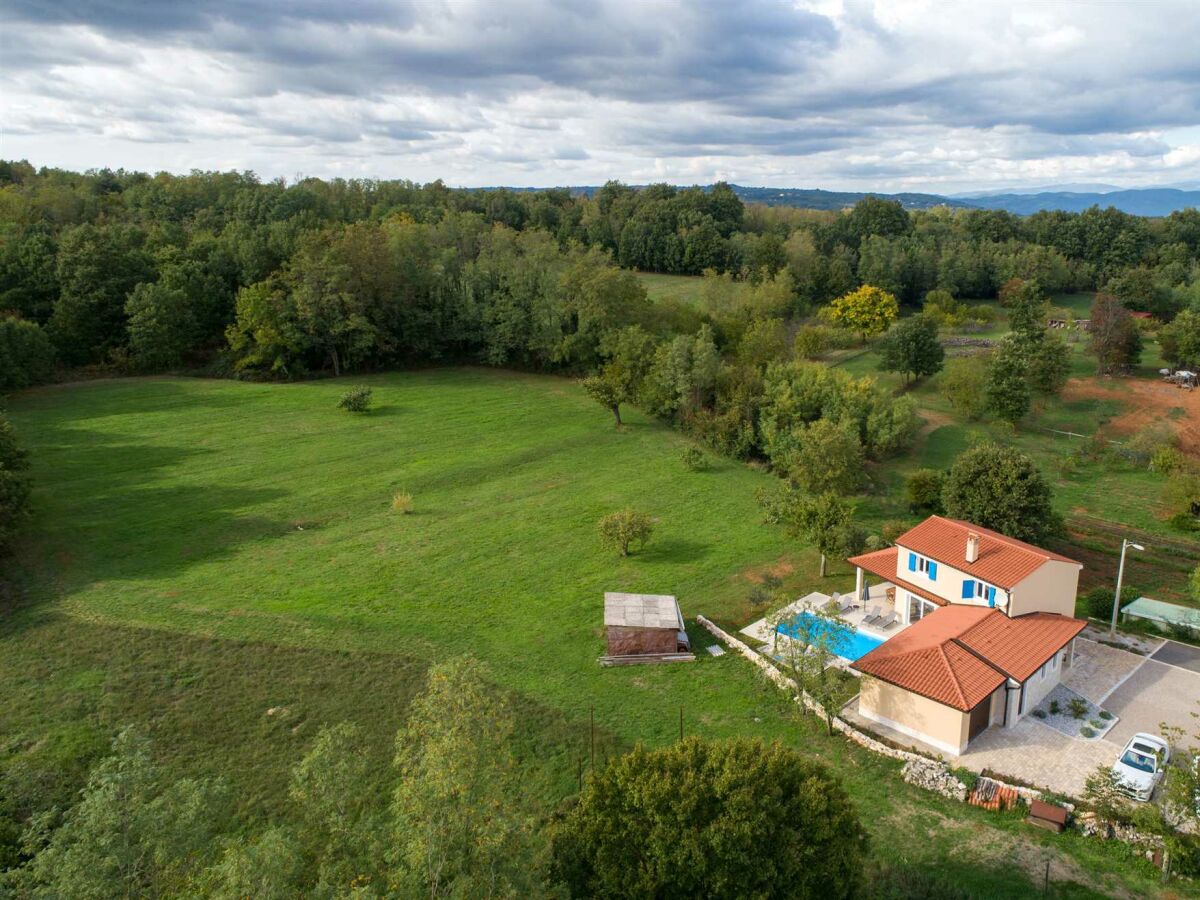 Holiday house Casa Piano in a calm village enveloped by nature