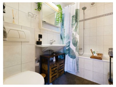 Apartment Greenspot Apartment - Features photo 21
