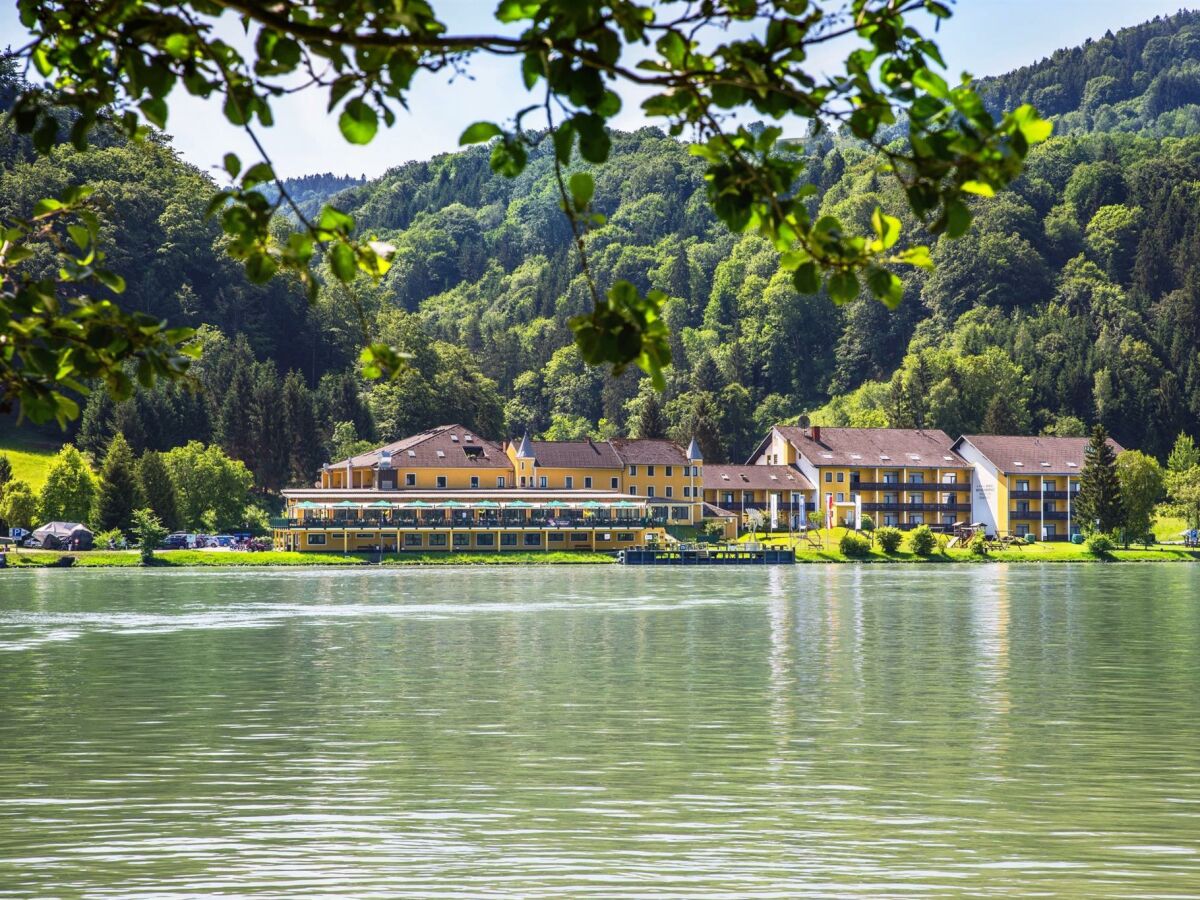 Holiday room Doppelzimmer Donau.Steig, Bad, WC