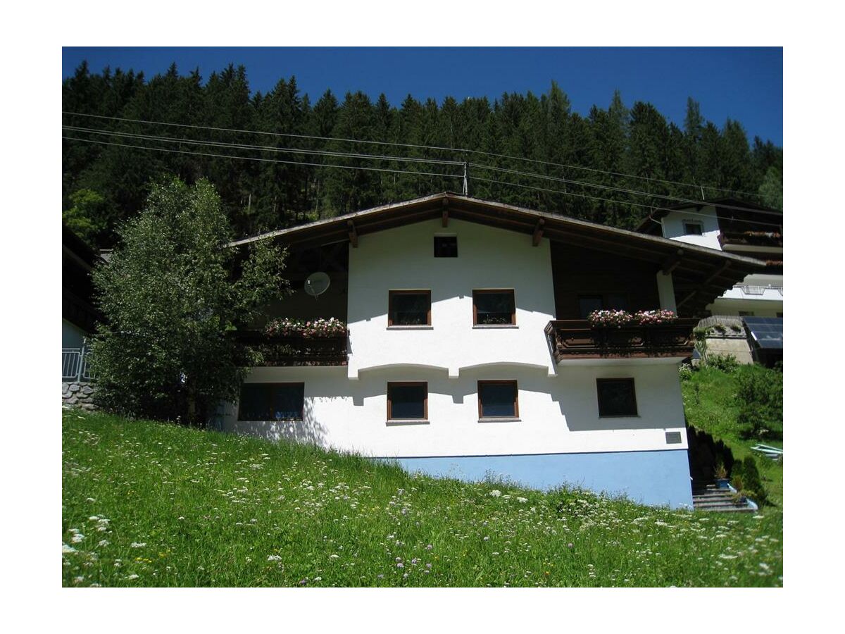 Apartment FERIENHAUS für 8-16 Personen