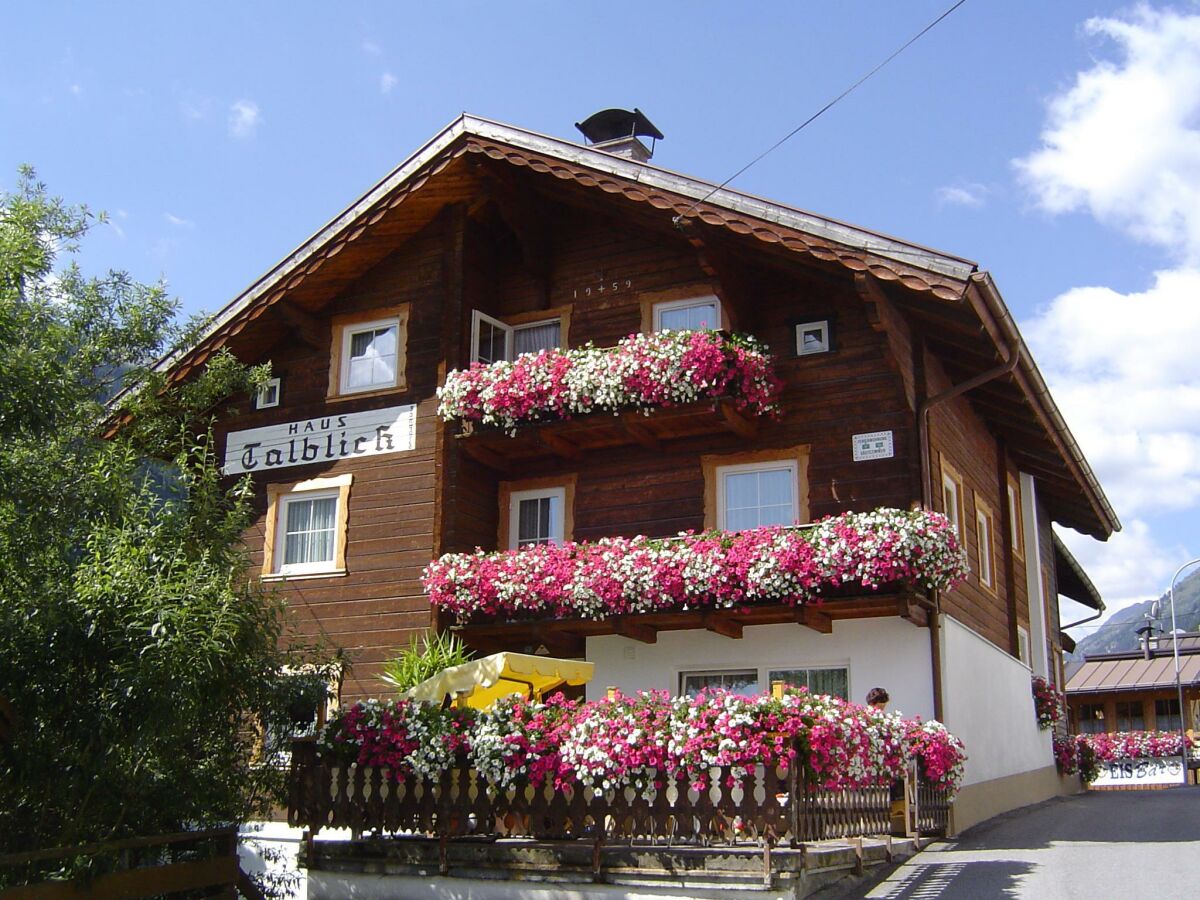 Apartment Wohnung 3-5 Pers./3 Schlafräume/Bad, WC
