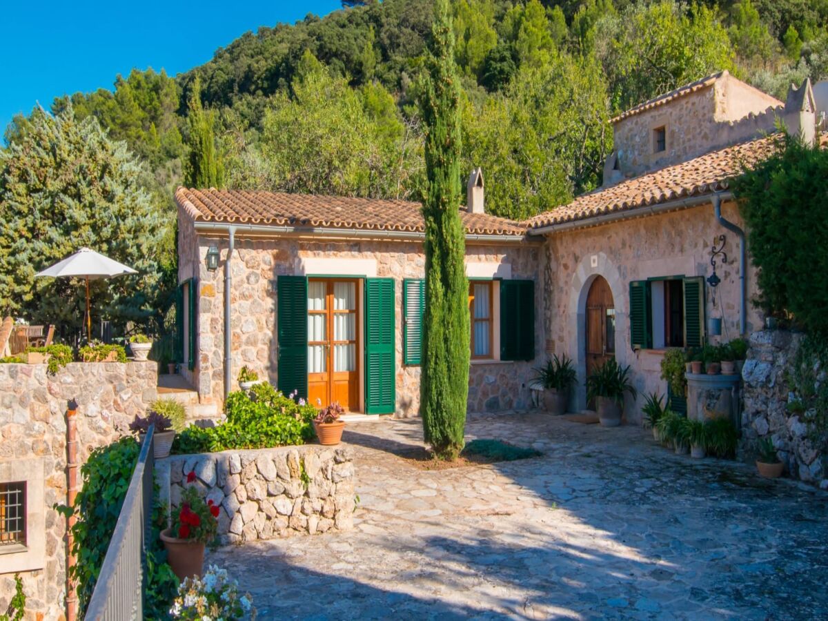 Holiday house Son Beltran villa with Pool