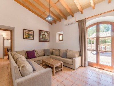Holiday house Sa Tanca in Sant Joan mit Infinity Pool - Features photo 21
