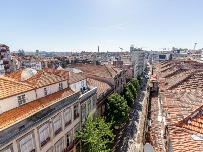 Apartment Spacious 4-Bedroom Apartment in Porto - Outdoor photo 5