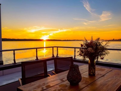 House boat Küstenkomfort mit Terrasse - Outdoor photo 6