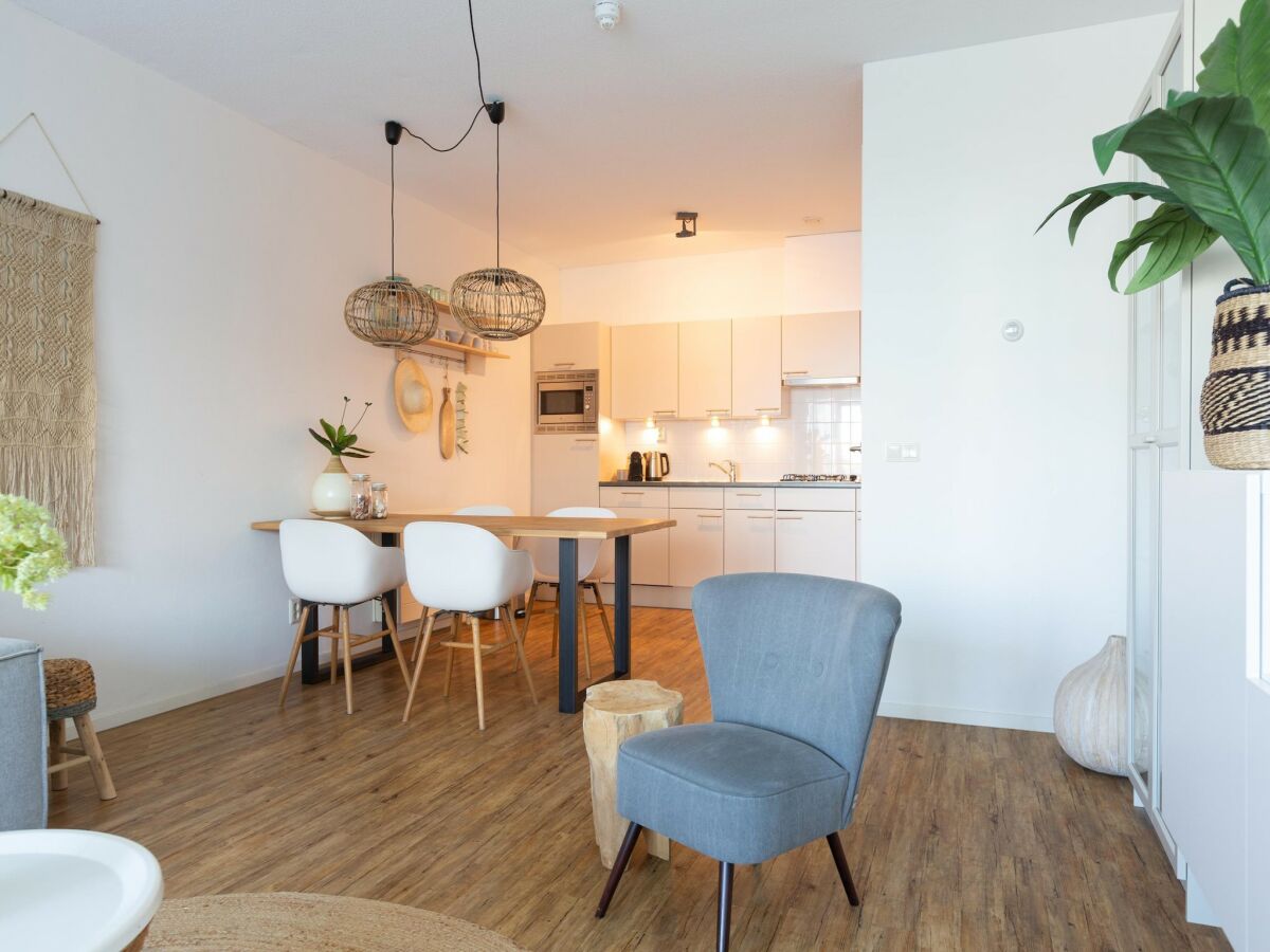 Apartment Apartment in Den Haag with Balcony - Features photo 4