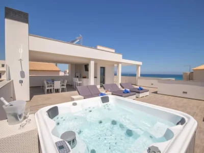 Villa Son Serra Paradise, Beachfront Villa in Majorca North - Villa