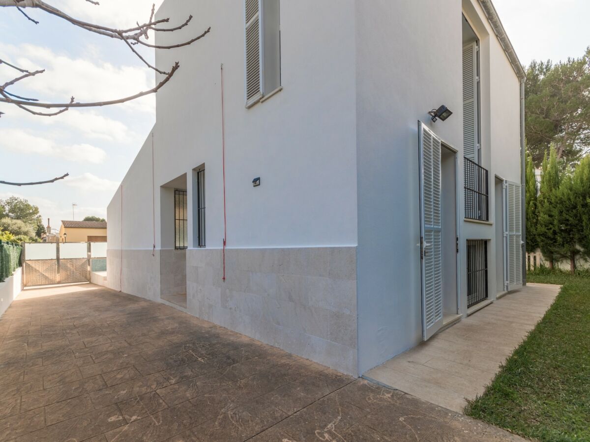 Villa Domus Genti Holiday Home with Pool - Outdoor photo 4