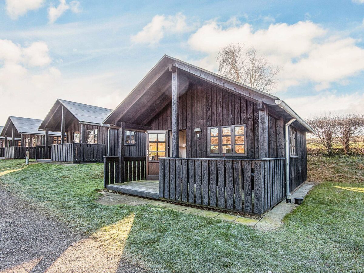 Holiday park 5 person relaxing holiday park home in Rønde - Outdoor photo 3