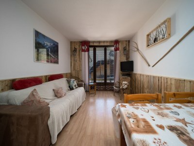 Apartment Apartment in France with Stunning Mountain Views in Alpes de Haute Provence - Apartment