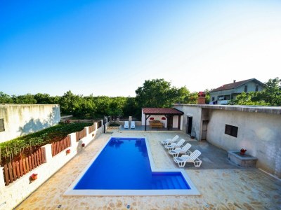 Apartment Apartment in Slivnica with Private Pool - Outdoor photo 2