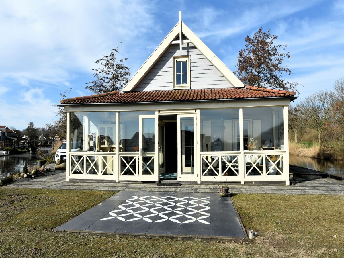 Holiday house Ferienhaus Simonshaven am Seeufer