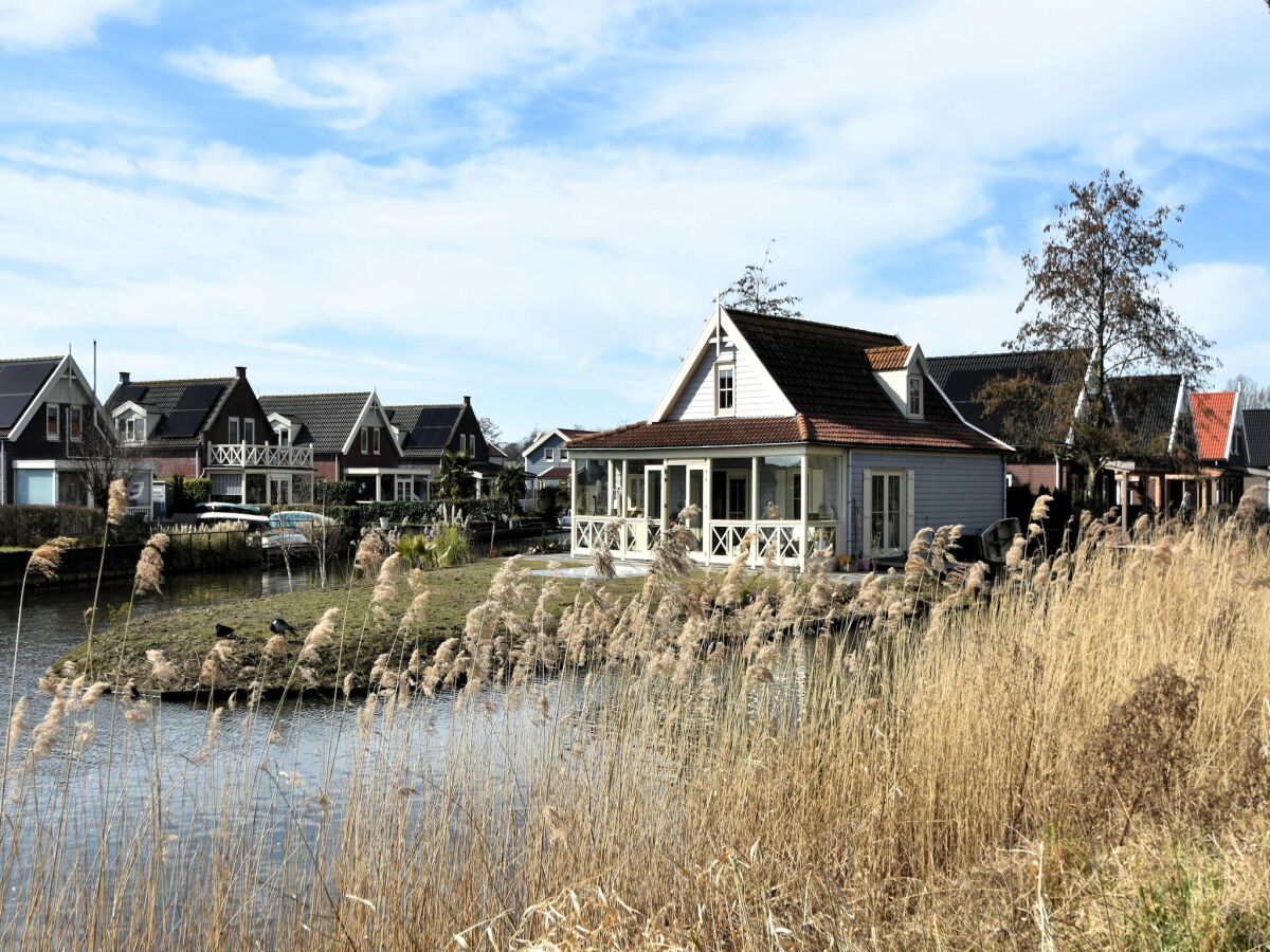 Holiday house Ferienhaus Simonshaven am Seeufer - Outdoor photo 5
