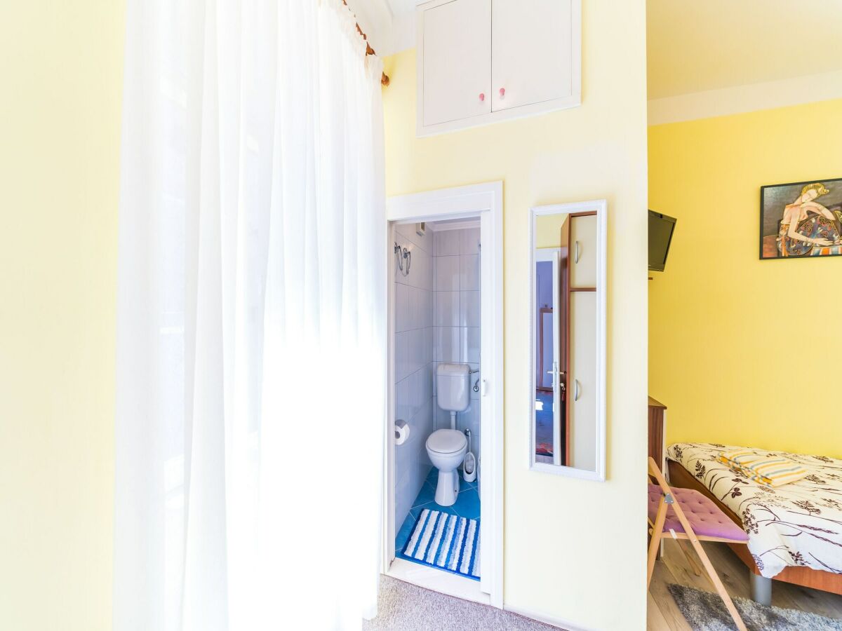Apartment Rooms Katja & Lara - Twin Room (Katja) - Features photo 2