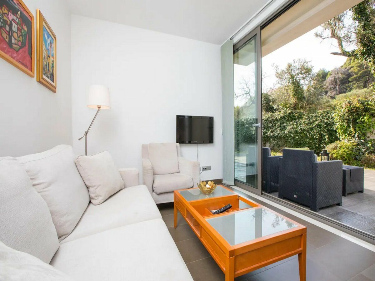 Apartment City Holiday Apartment - One Bedroom Apartment with Terrace - Features photo 4