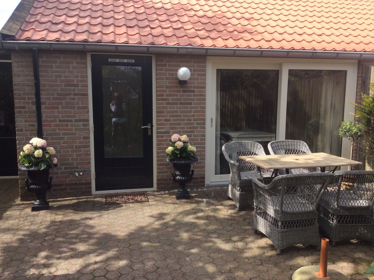 Holiday apartment Zonnestraal