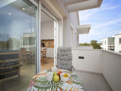Apartment Apartment mit einem Schlafzimmer und Balkon in Valbandon - Apartment