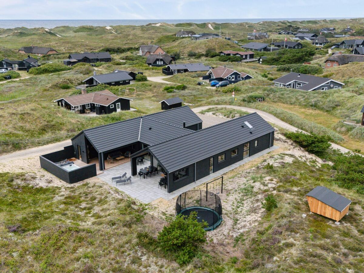 Holiday house 5 Sterne Ferienhaus in Ringkøbing - Outdoor photo 2