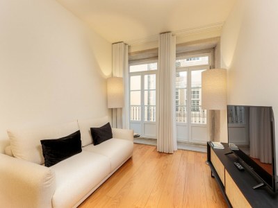 Apartment Cozy Getaway in Porto with Balcony - Apartment