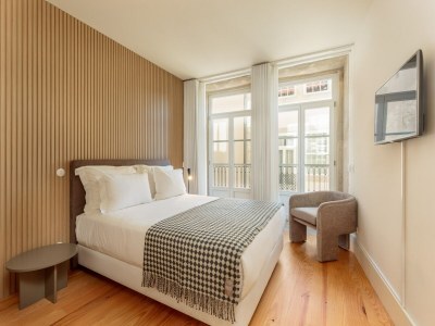 Apartment Cozy Getaway in Porto with Balcony - Features photo 17