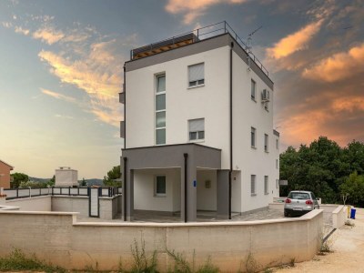 Apartment Möbliertes Penthouse mit Meerblick in Medulin - Apartment