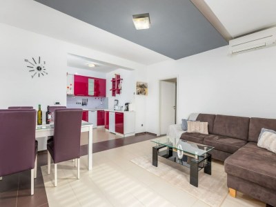 Villa Attic apartment with balcony in Medulin - Features photo 21