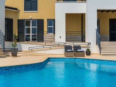 Villa Villa in Filipana with Private Heated Pool - Outdoor photo 4