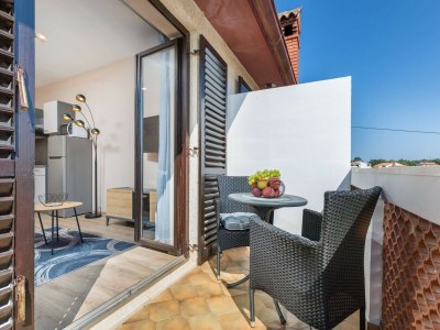 Apartment Apartment in Valbandon near Beach & Fažana - Outdoor photo 4