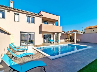 Villa Relaxing villa in Pula with private pool - Outdoor photo 9