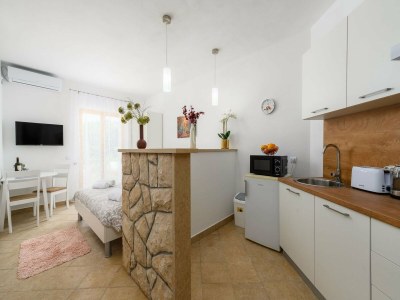 Apartment Studio in Drenje nahe Strände & Pool - Features photo 8
