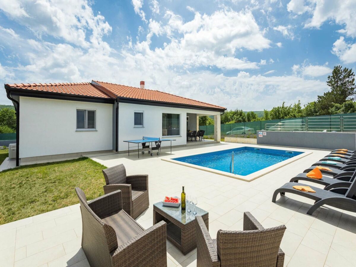Holiday house Entspannende Sommerwohnung in Drenje - Outdoor photo 4