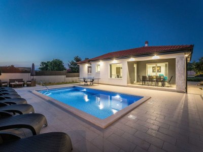 Holiday house Entspannende Sommerwohnung in Drenje - Outdoor photo 21