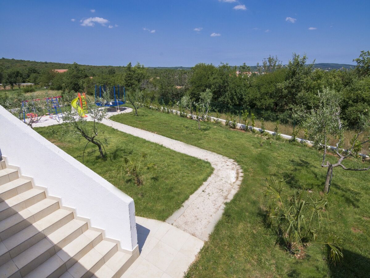 Villa Geräumige ländliche Villa mit Pool - Outdoor photo 5