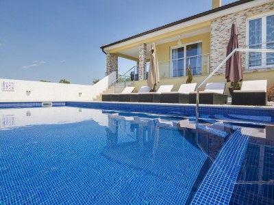 Villa Geräumige ländliche Villa mit Pool - Outdoor photo 2