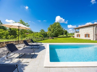 Villa Charming Villa with Pool - Outdoor photo 3