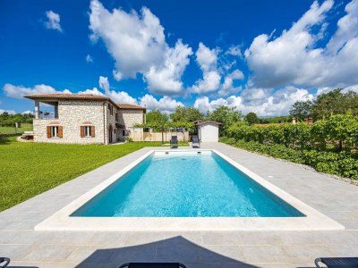 Villa Charming Villa with Pool - Outdoor photo 11