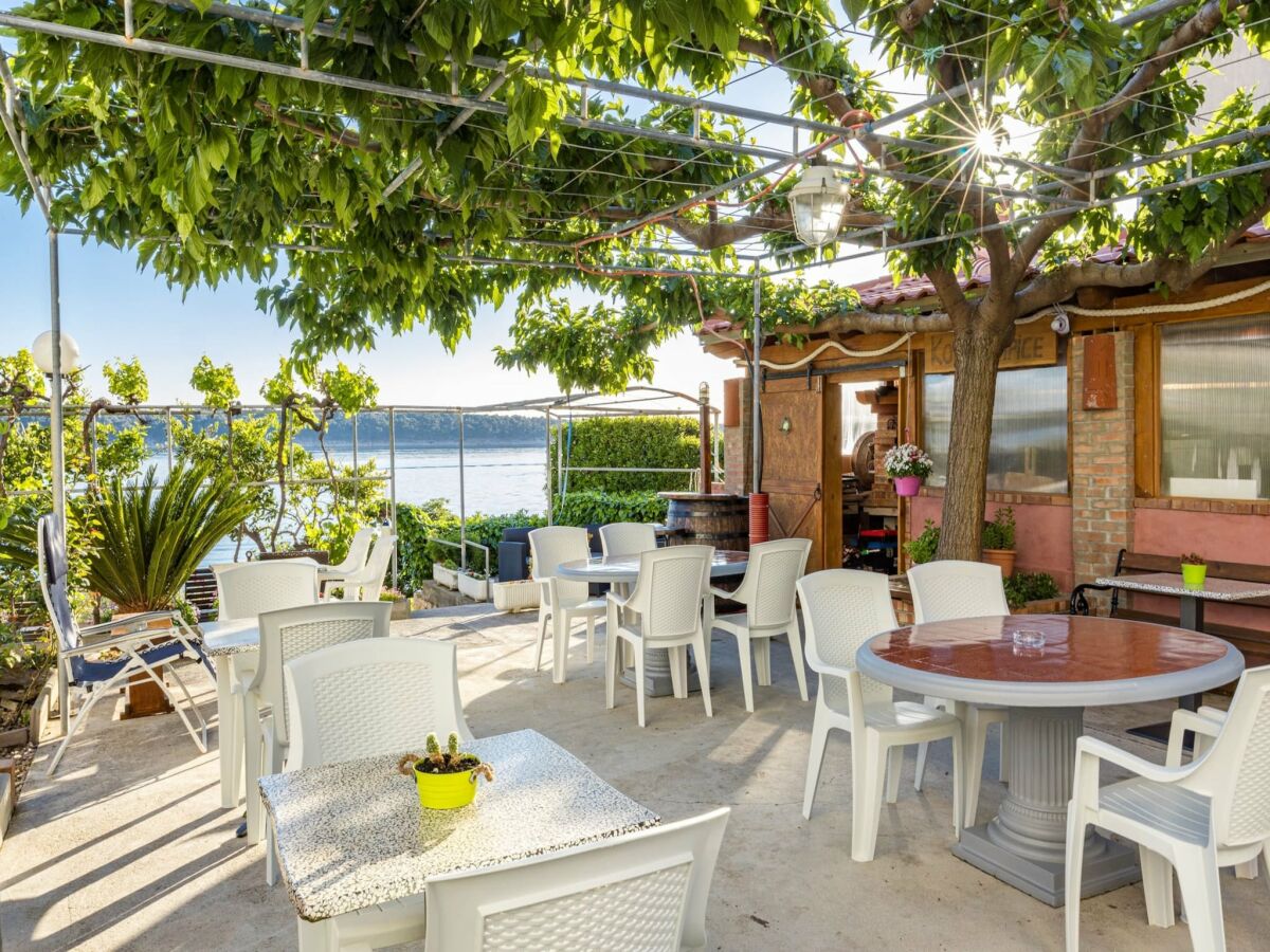 Apartment Sea View Apartment in Barbat - Outdoor photo 4