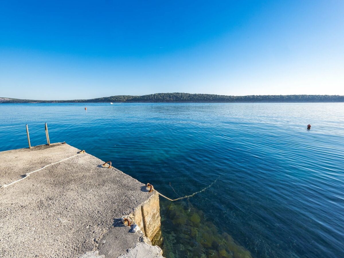 Apartment Studio in Rab near Sandy Beach - Outdoor photo 3