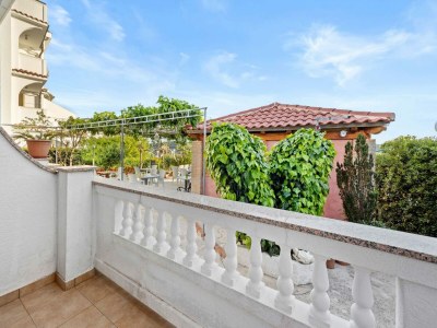 Apartment Studio in Rab near Sandy Beach - Outdoor photo 17