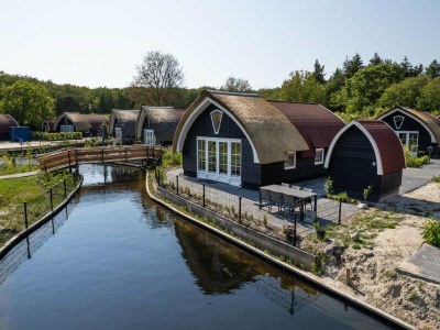 Holiday park Ferienhaus im Wald am Teich für 6 Von Belvilla - Holiday park