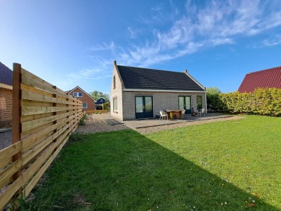 Holiday house Holiday Home near Wadden Sea Elfsteden Route in Tzummarum - Holiday house