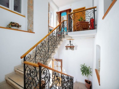 Apartment Apartment in Cres near Old Town & Beach - Outdoor photo 5