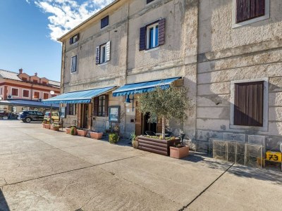 Apartment Apartment in Cres near Old Town & Beach - Outdoor photo 17