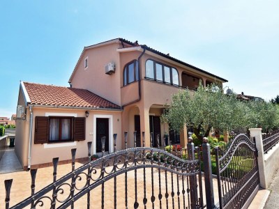 Apartment Wohnung in Pula am Golfplatz - Outdoor photo 2