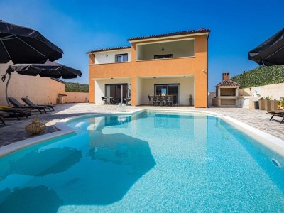Villa Luxuriöse Villa in Pula mit Pool und Whirlpool - Outdoor photo 6