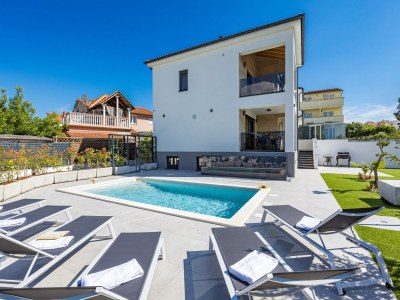 Villa Villa in Štinjan nahe Hidrobaza Strand - Outdoor photo 14